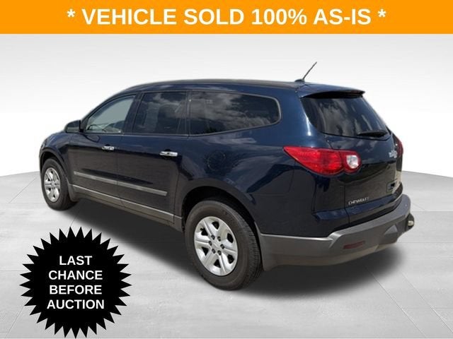 2009 Chevrolet Traverse — rear three-quarter view