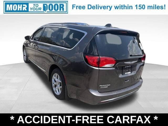 2017 Chrysler Pacifica — rear three-quarter view